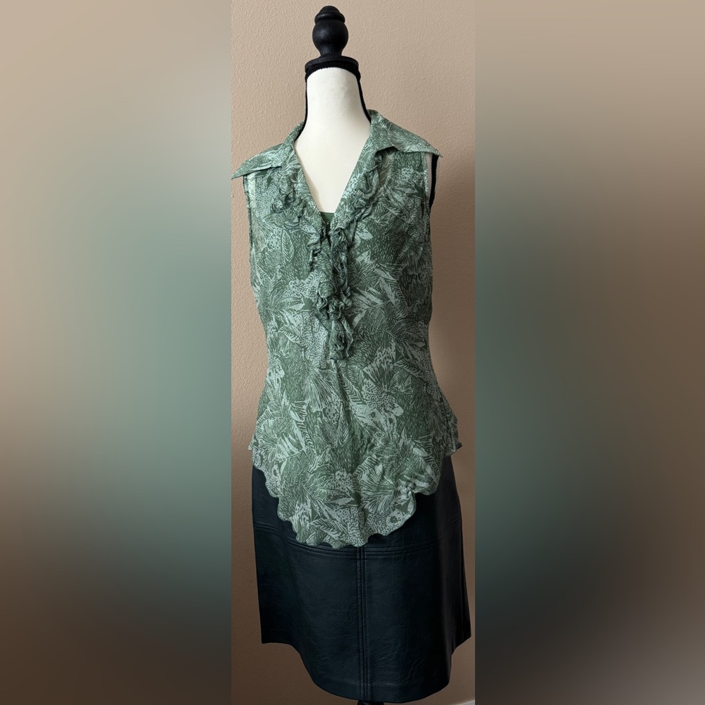 Jonathan Martin 100% Silk Ruffled Sleeveless Blouse Size M